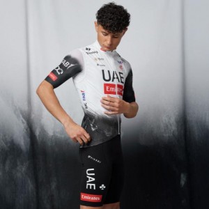 Heren Pissei UAE Team Emirates Vest 2025