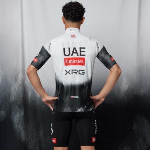 Heren Pissei UAE Team Emirates Vest 2025